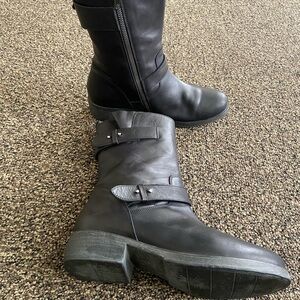 AVELLINI Women's Boots,